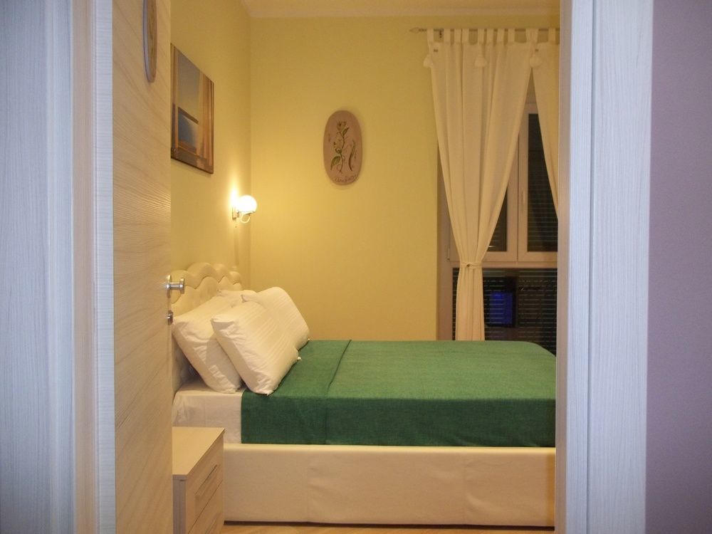 Guest House Le Tre Spezie La Spezia Exterior photo