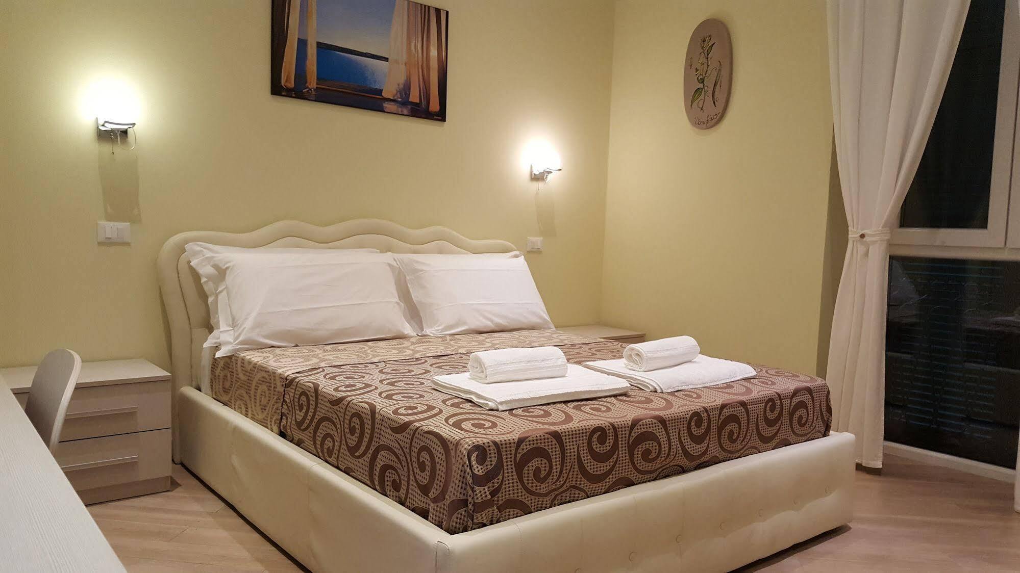 Guest House Le Tre Spezie La Spezia Exterior photo