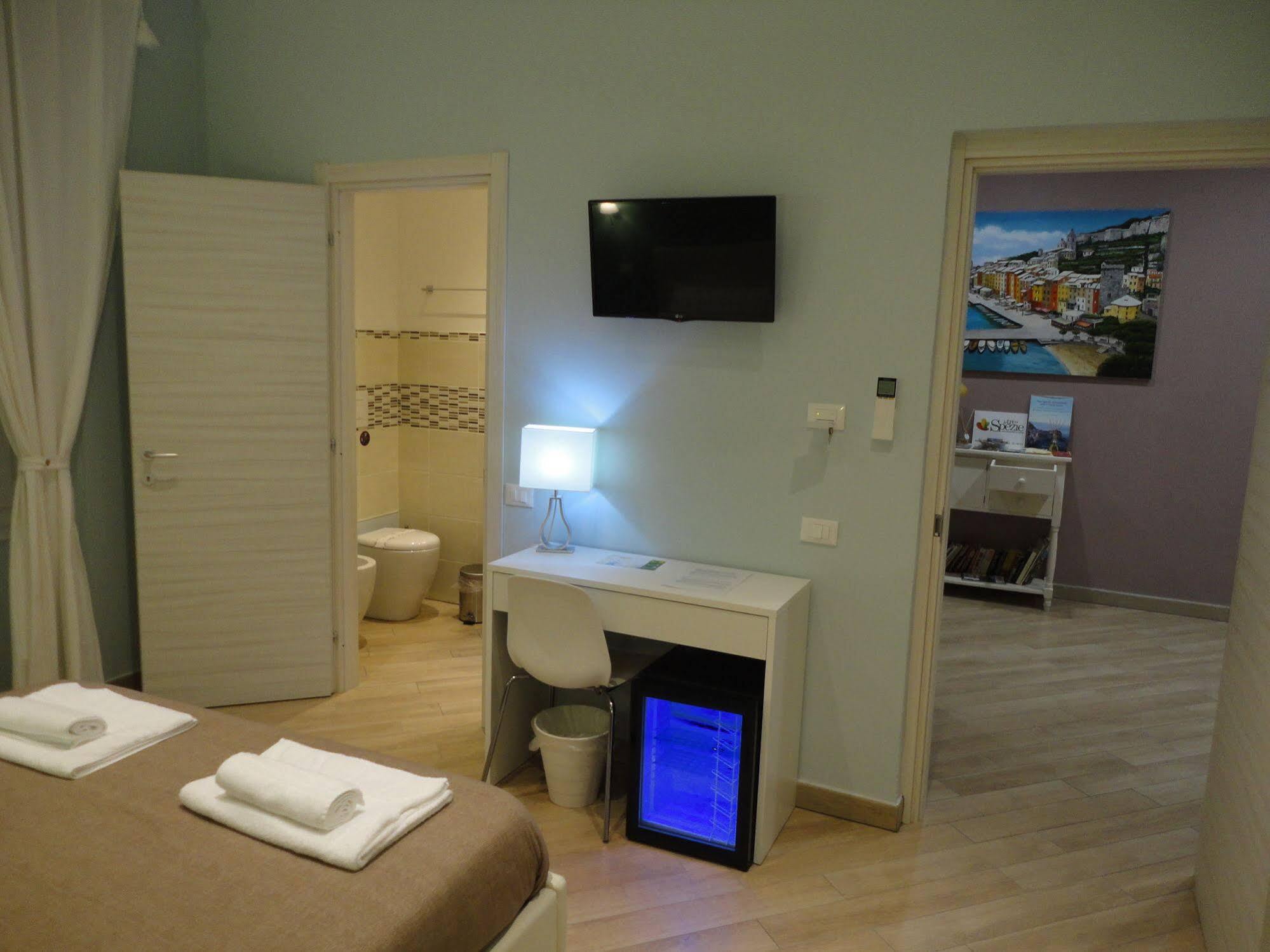 Guest House Le Tre Spezie La Spezia Exterior photo