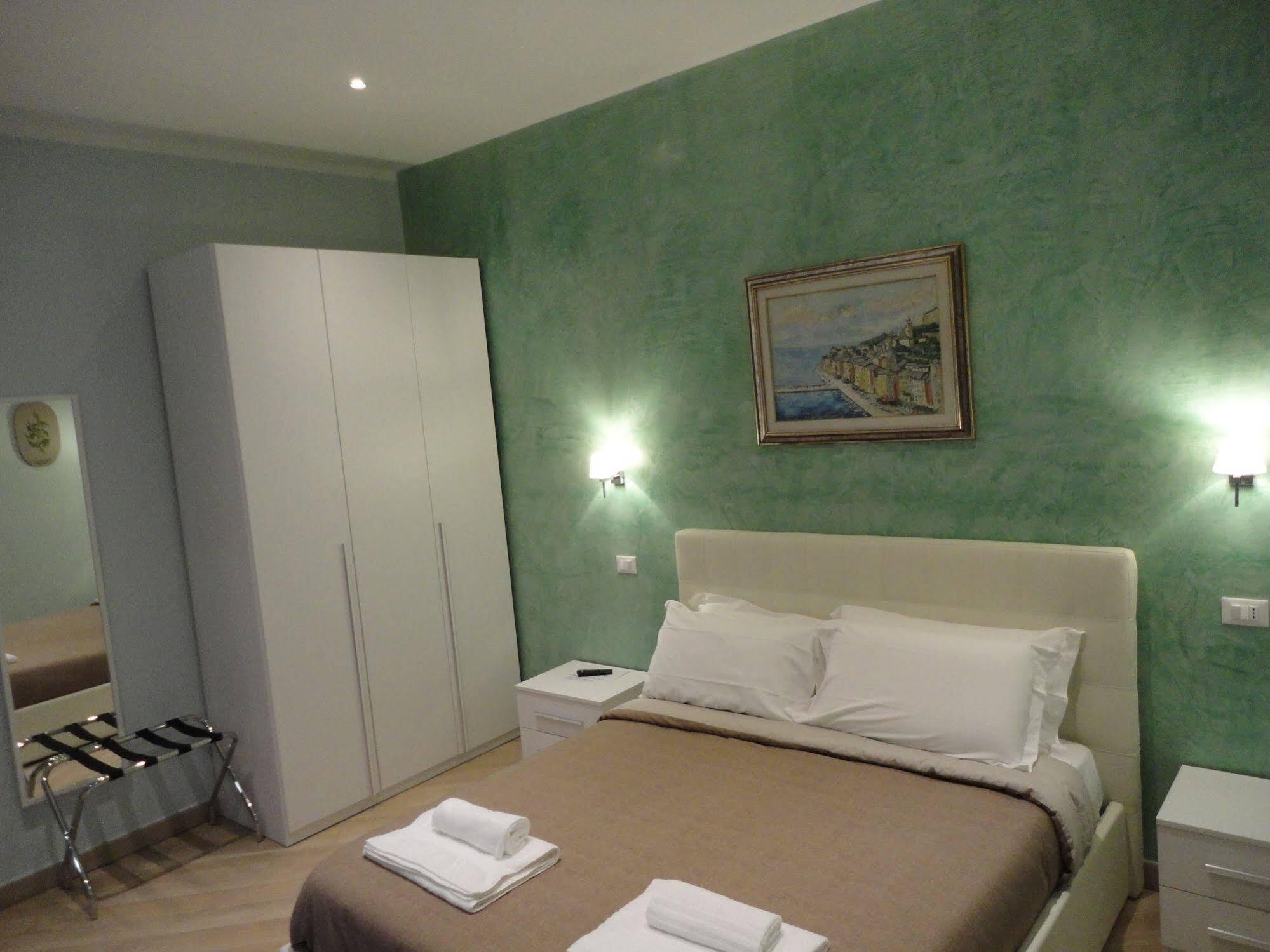 Guest House Le Tre Spezie La Spezia Exterior photo
