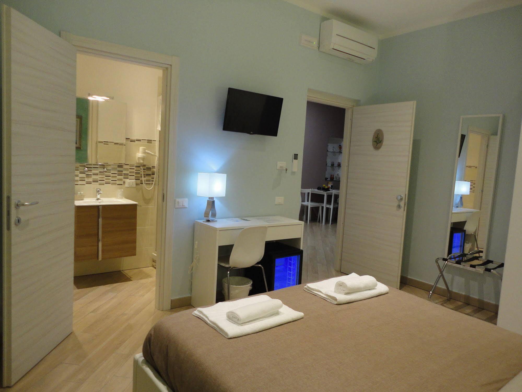 Guest House Le Tre Spezie La Spezia Exterior photo
